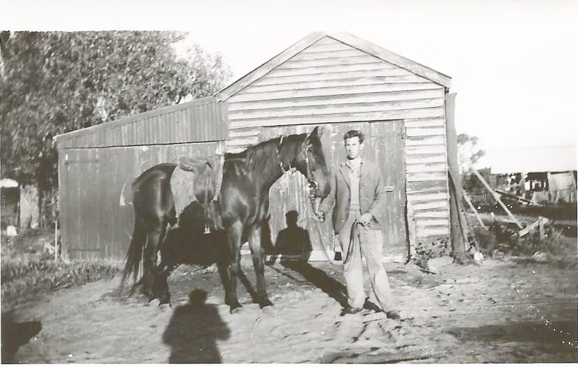 Ian Elder and “Finn” outside the old stables at “Elderslie”.