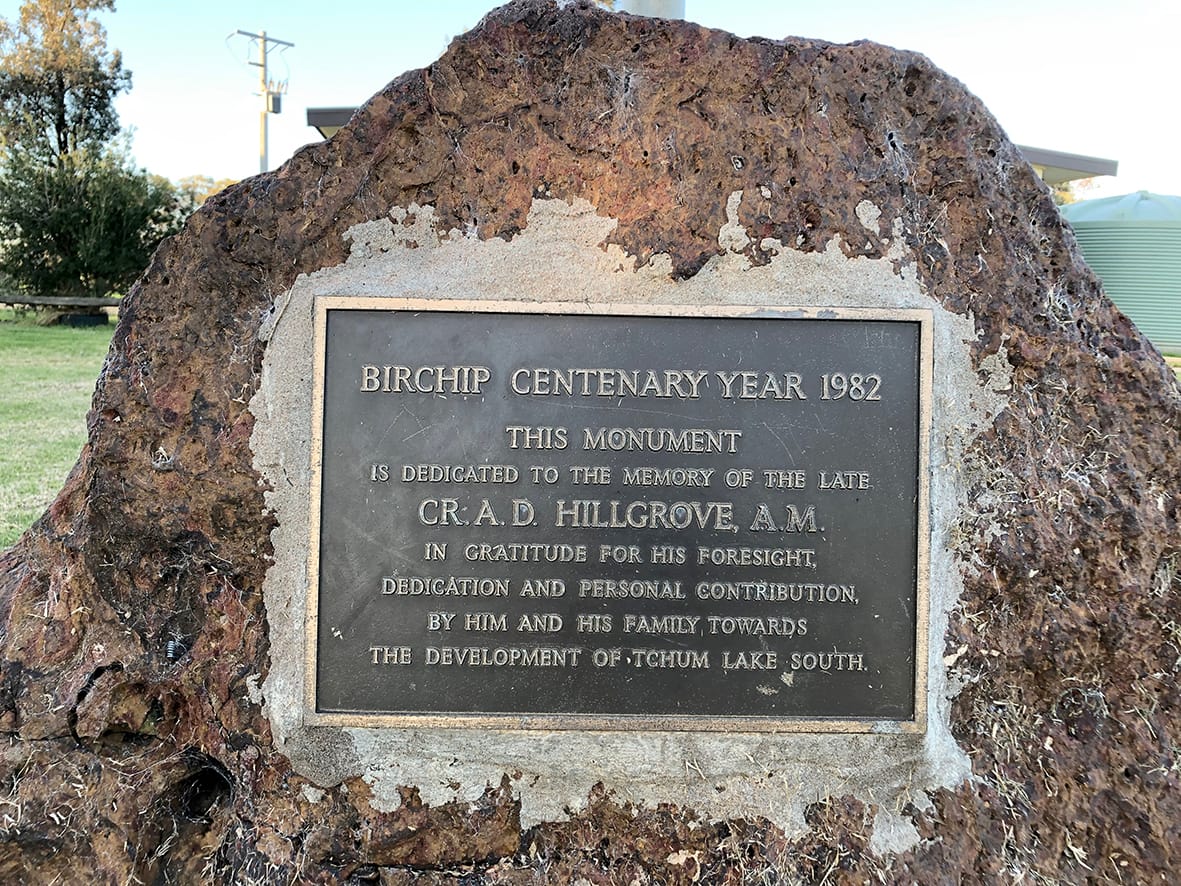 Cr AD Hillgrove Memorial at Tchum Lake.