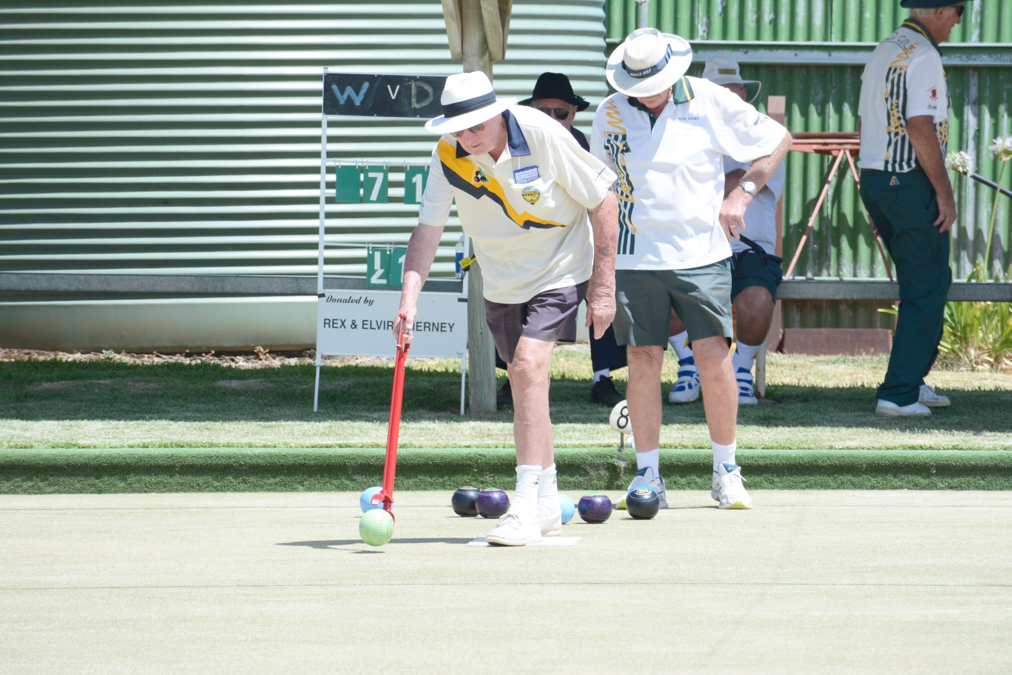 Solid Pennant Wins for Donald Golf Bowlers