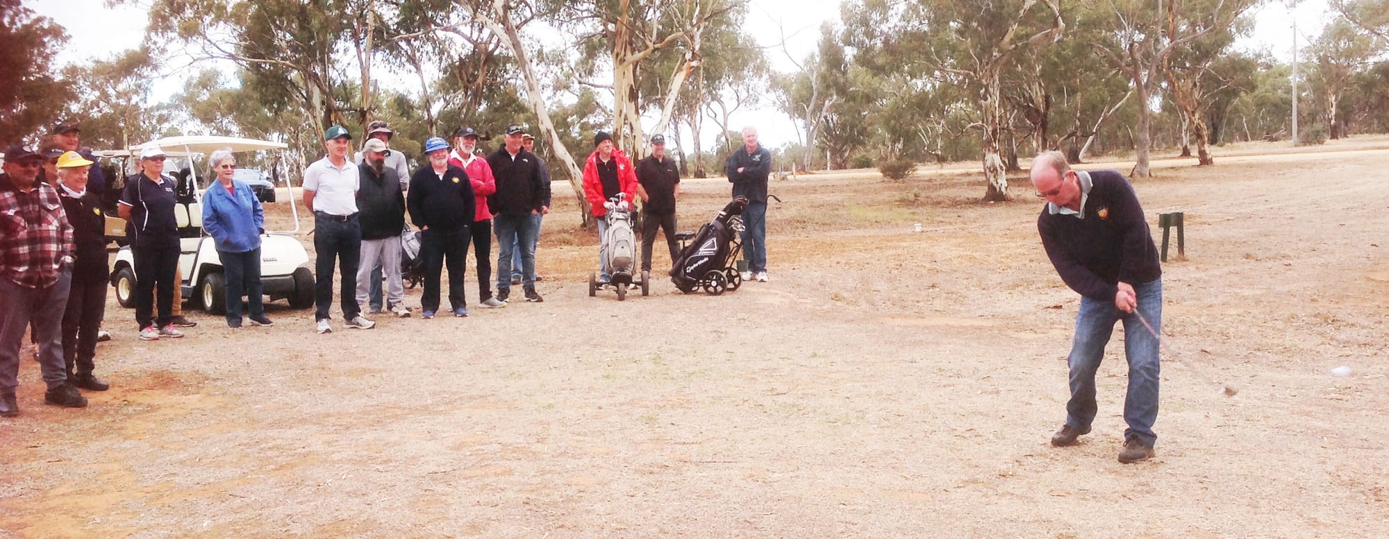 Charlton Golfers Take to the Course
