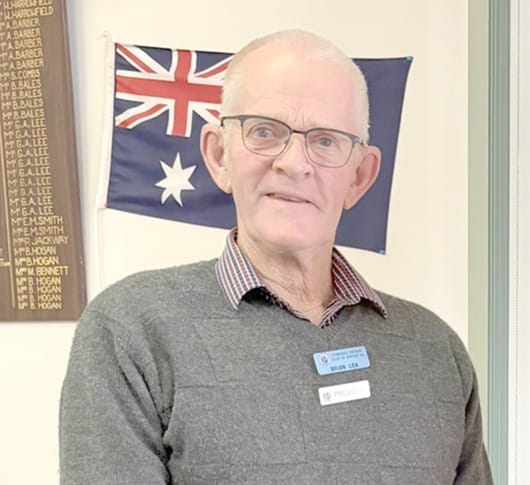 Brian Lea, Birchip Probus President and guest speaker on the APEX project to establish Tchum Lake in 1975.