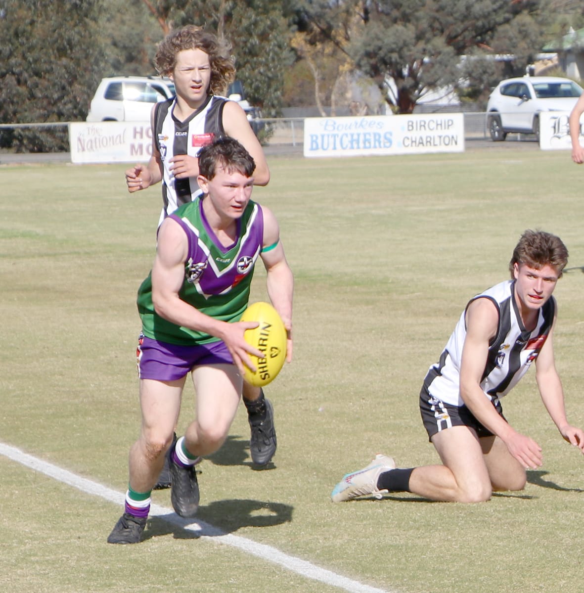 Bulls, Magpies Under-17s Draw
