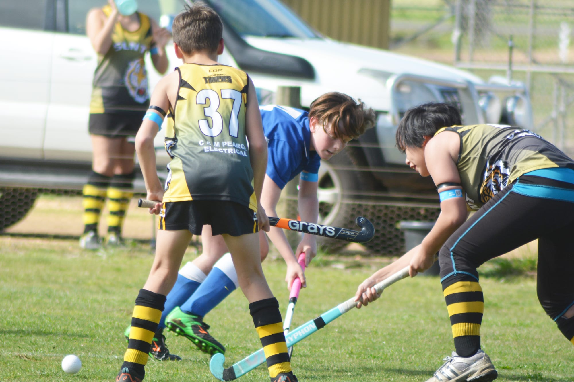 Hockey Youngsters Go In Hard at Donald