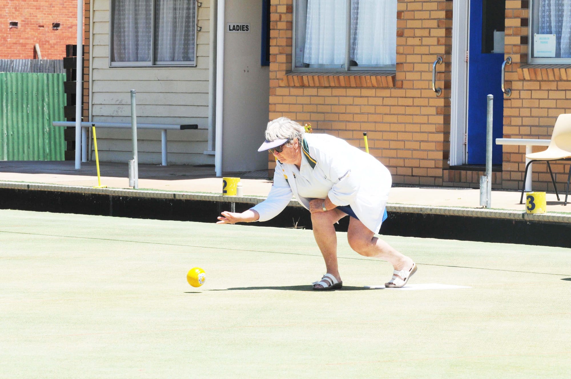 Lindy Wins Women’s Title