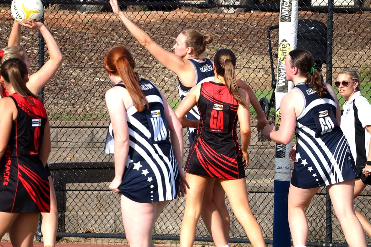 Navy Netballers Visit Wedderburn