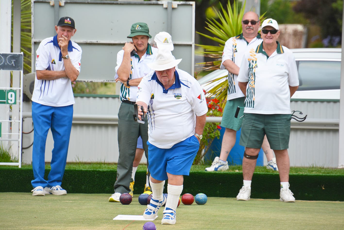 Mixed Success for Ladder Leaders