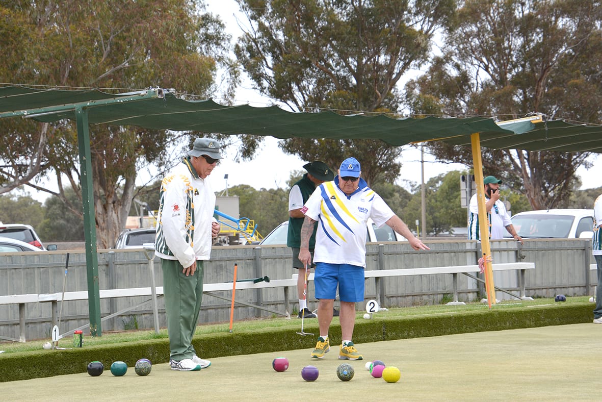 “Eight” Highlights Golf’s Bowls Day