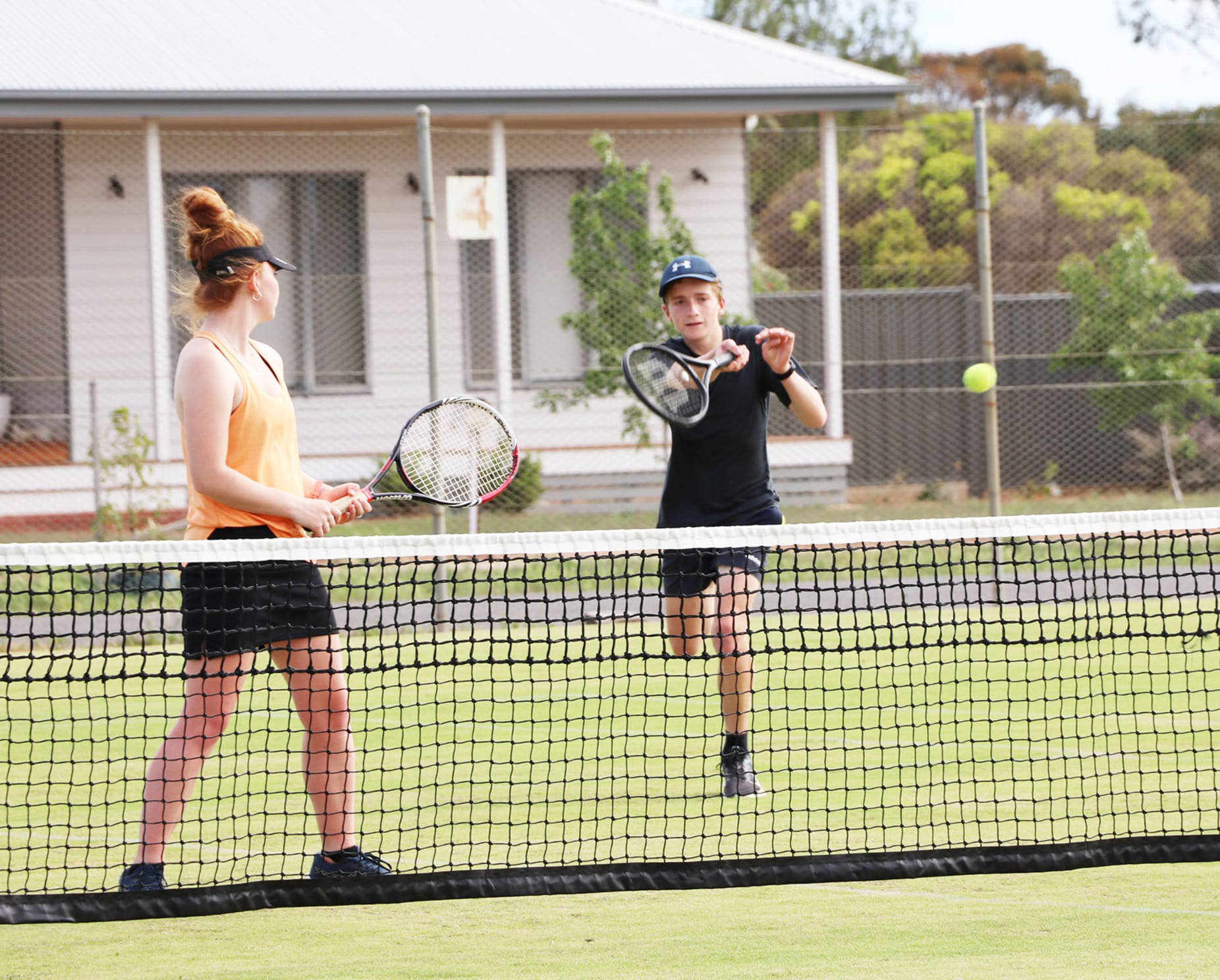 Tennis Wins to Charlton, Wirrim