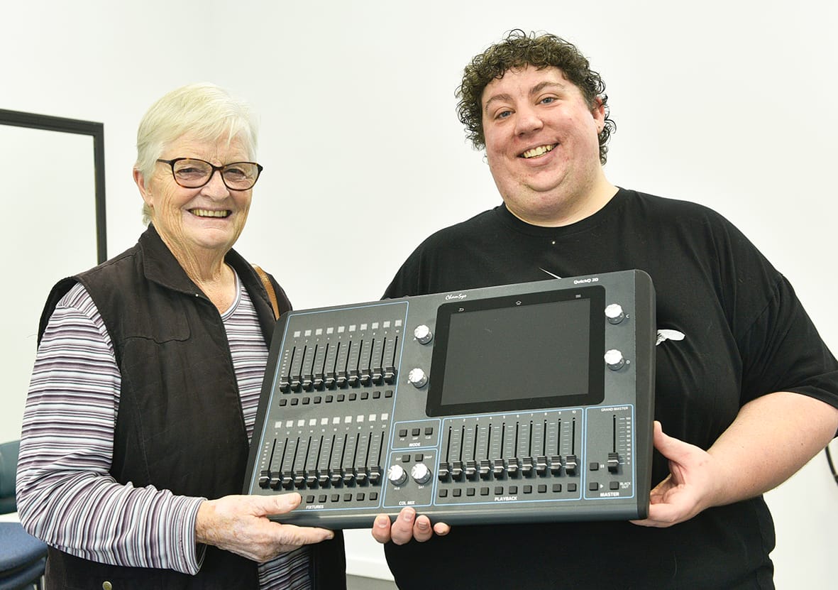 Donations Lights Up Rex