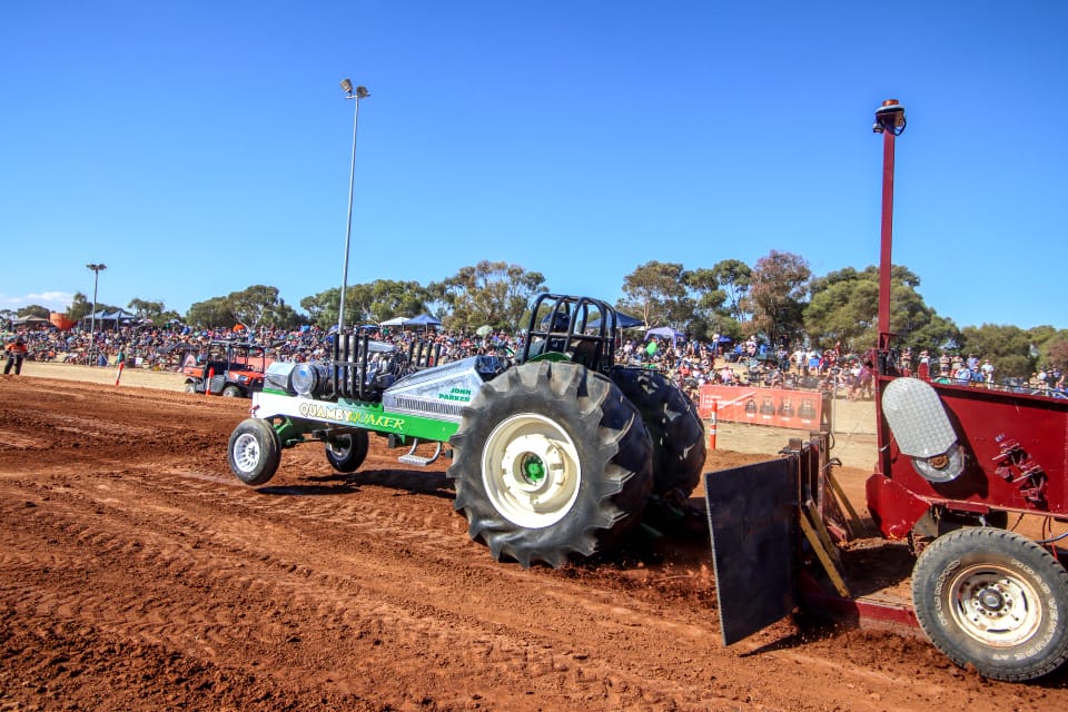 Quamby Tractors Pull the Crowd