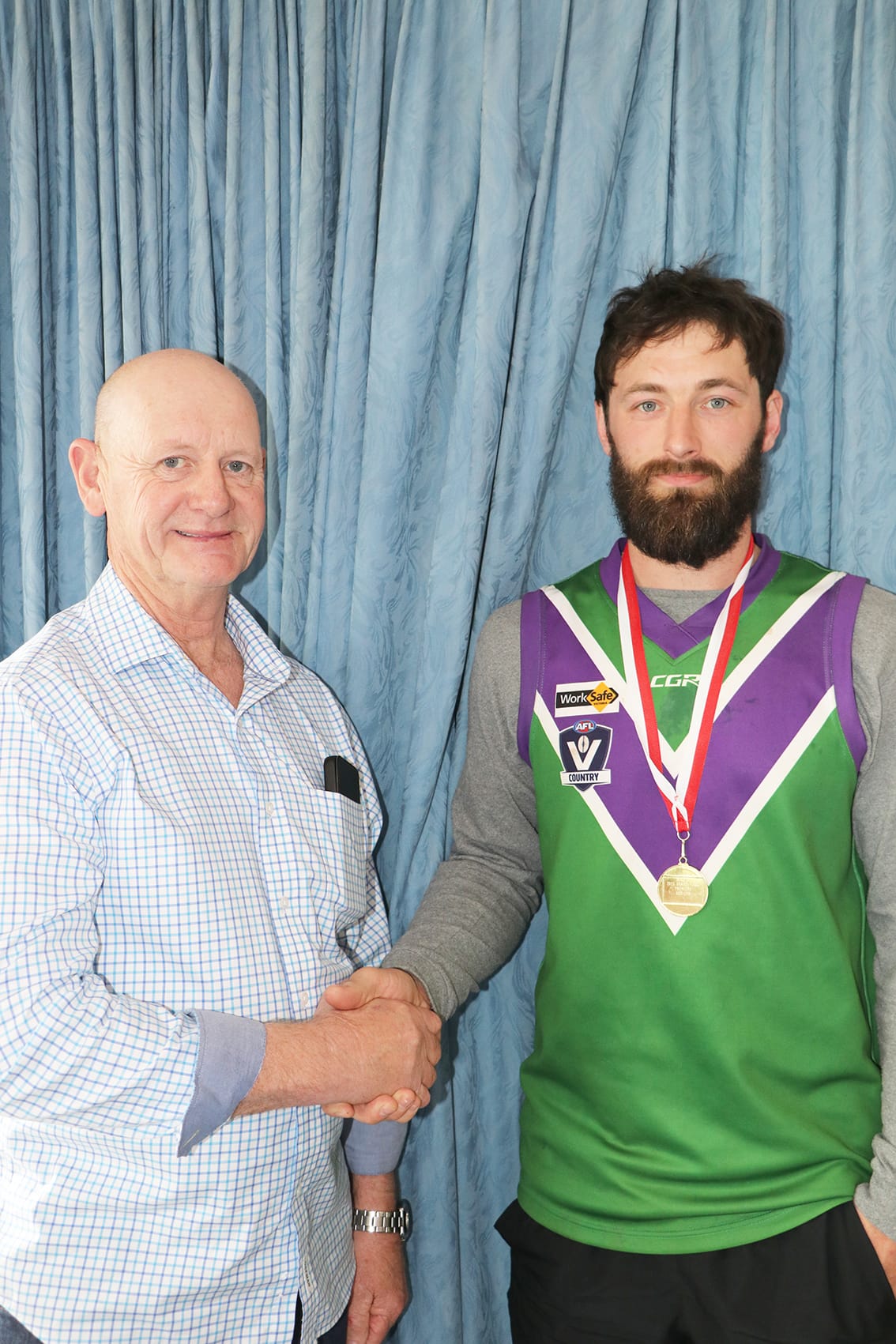 Col Russell Award to James Lindeback