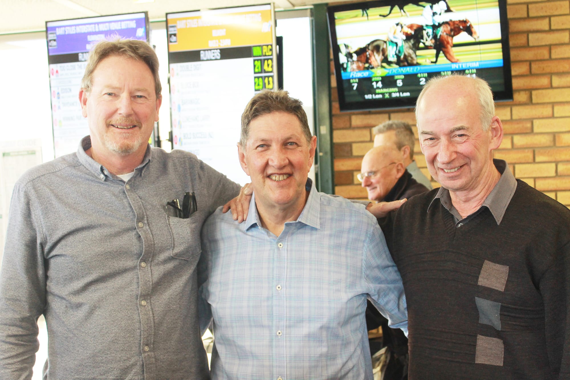 Reunion Time at Donald Races