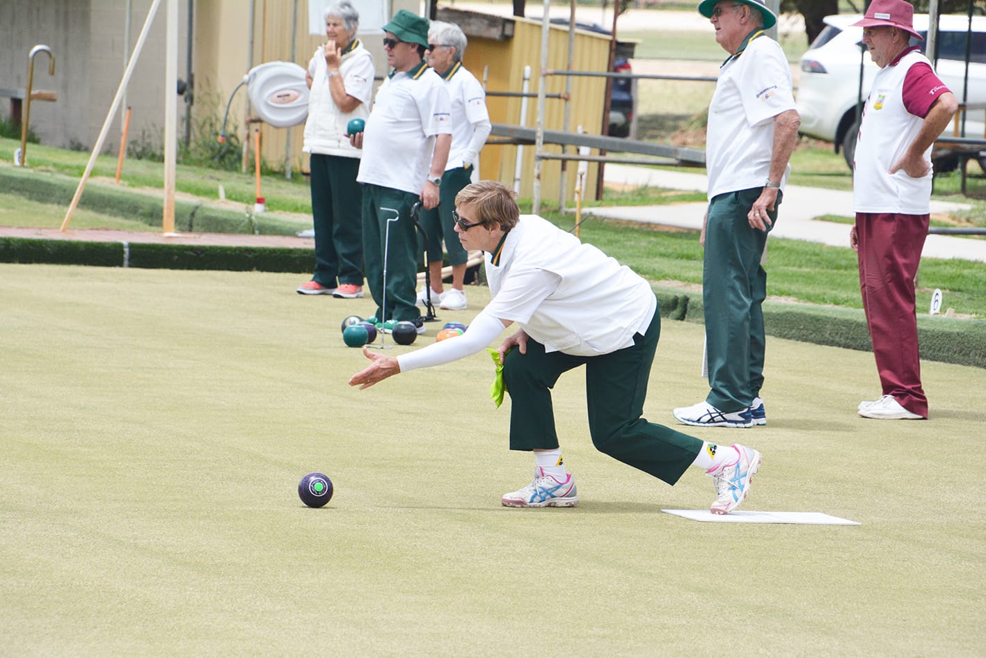 Country Club Plays Christmas Grinch