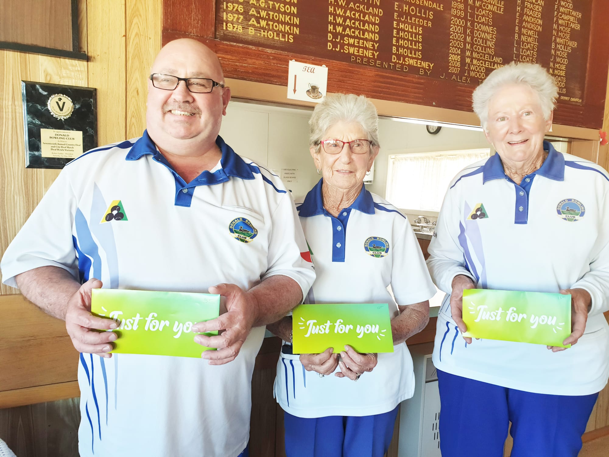 Donald Bowls Drawn Triples