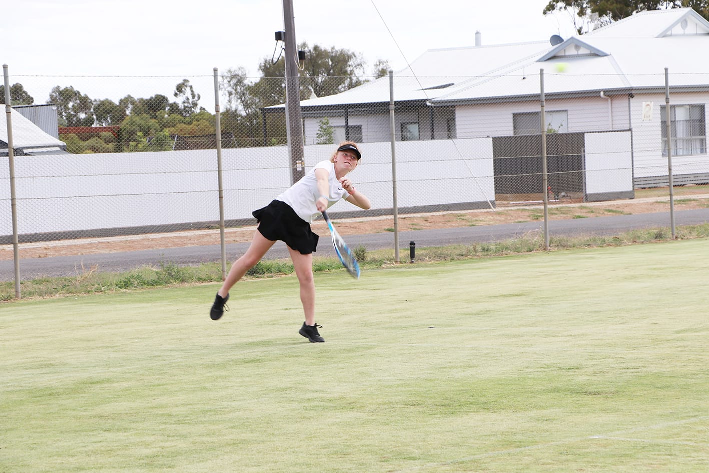 Keen Competition on Birchip Courts