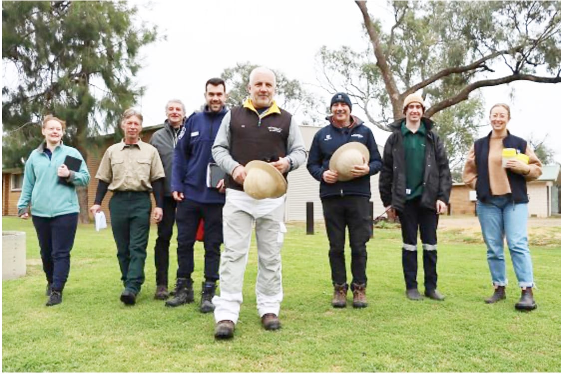 Support for Almond Pollination Continues