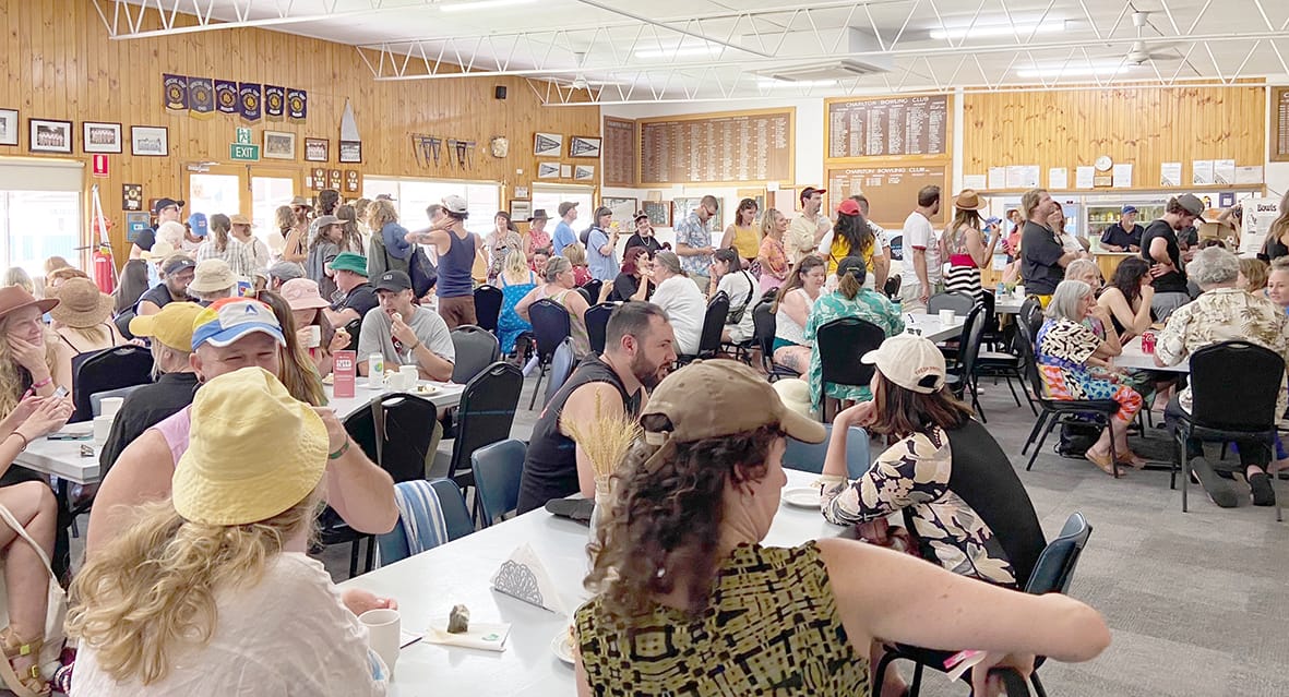 The air-conditioned Bowling Club rooms and the CWA morning tea was a big crowd-puller as visitors sought sustenance and shade from the hot weather. Numerous patrons praised the CWA scones, which were in great demand.