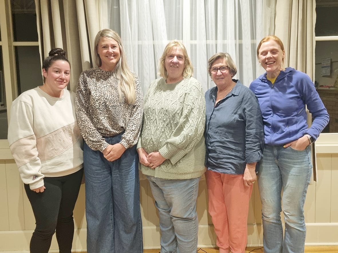 Donald 2000 Elects Officers