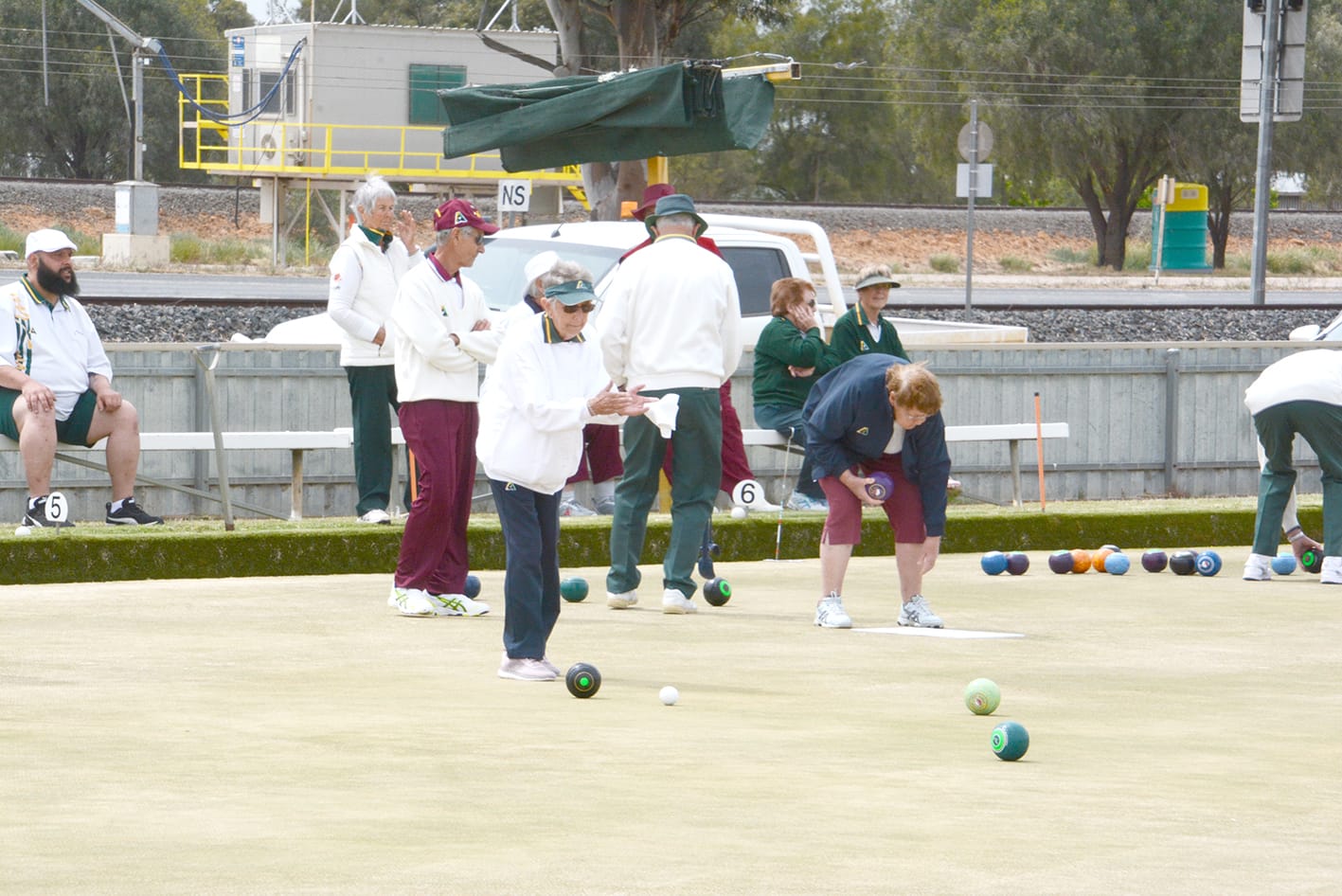 Wycheproof and Donald Golf Share the Lead