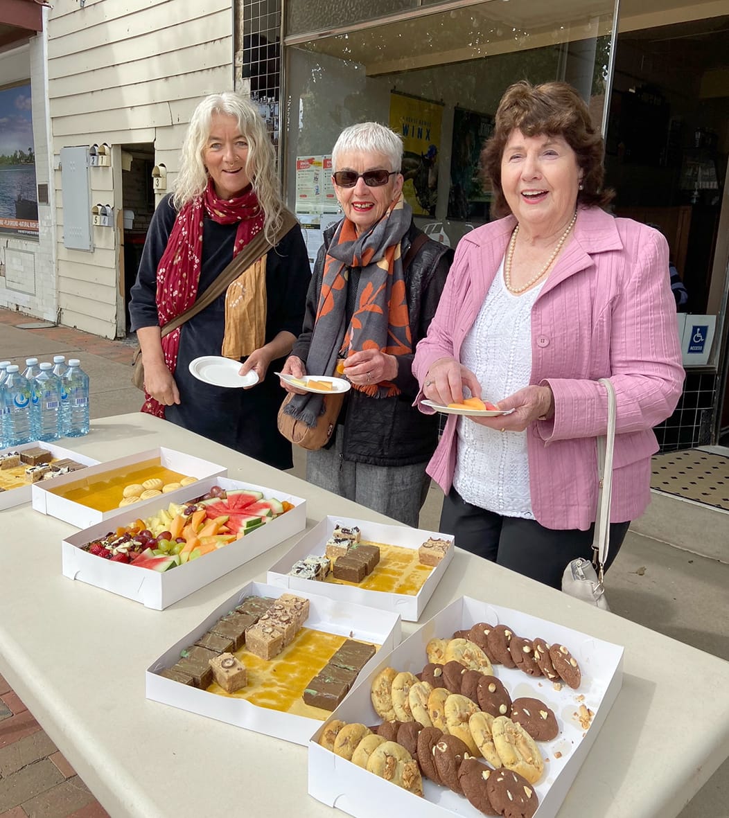A delicious morning tea which drew praise from many attendees was enjoyed by (left to right) Maria and Jo Russell and Bernice Kenny.