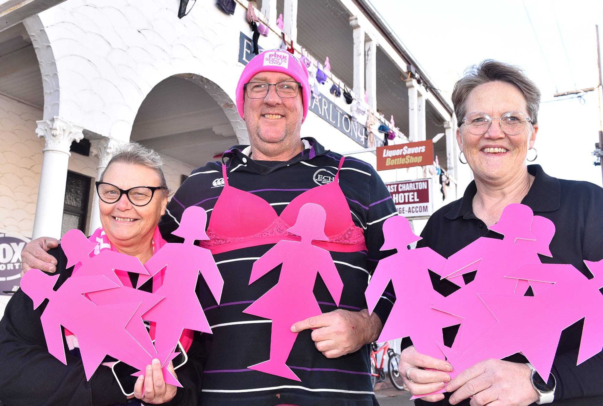 Charlton Turns Pink for Cancer