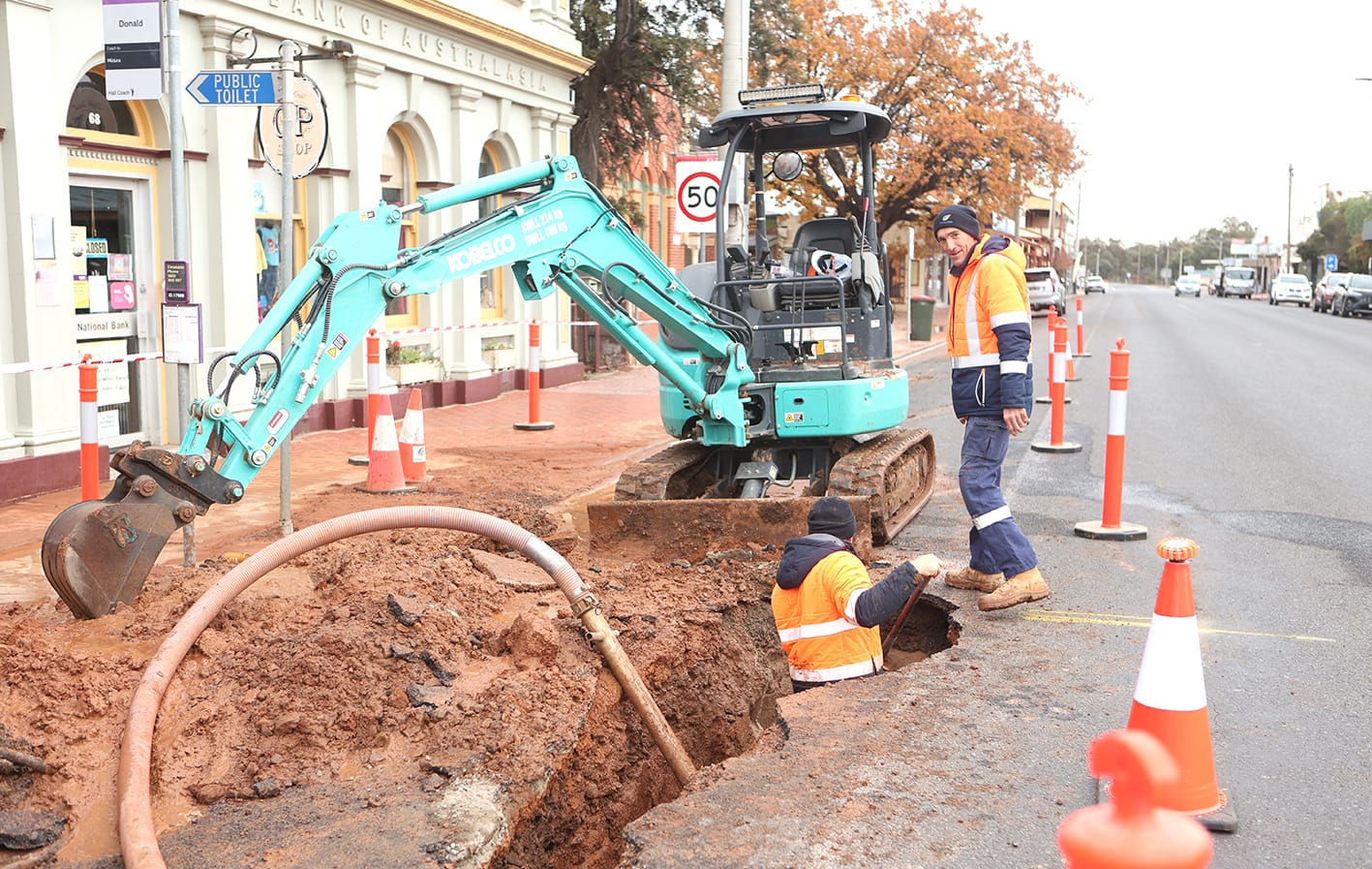 The burst water main on Donald’s main street receiving attention from GWM.
