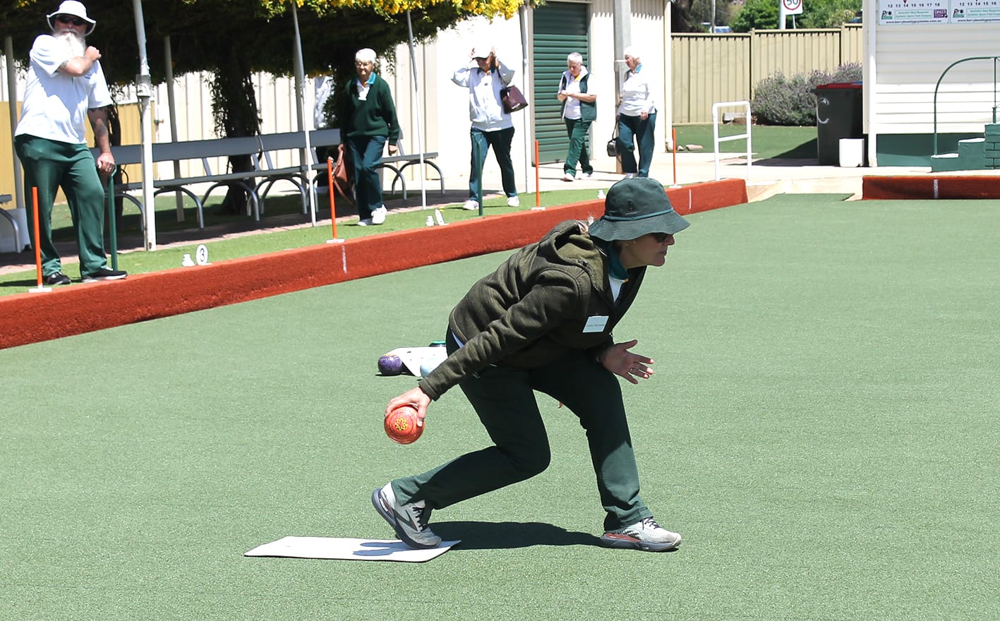 Golf Tees Off at Boort
