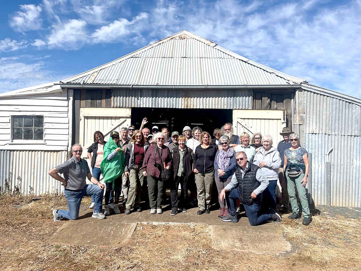 International Vets Visit Rich Avon