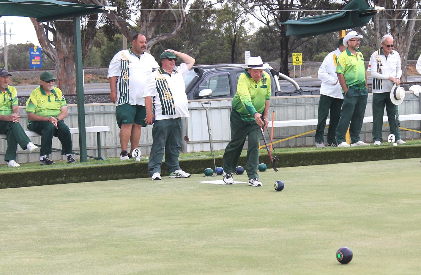 Mixed Results for Donald Golf Pennant Bowlers