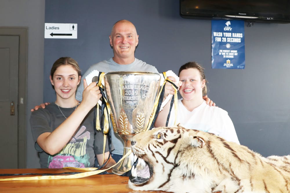 Tigers’ 2019 Cup Comes to Birchip post image