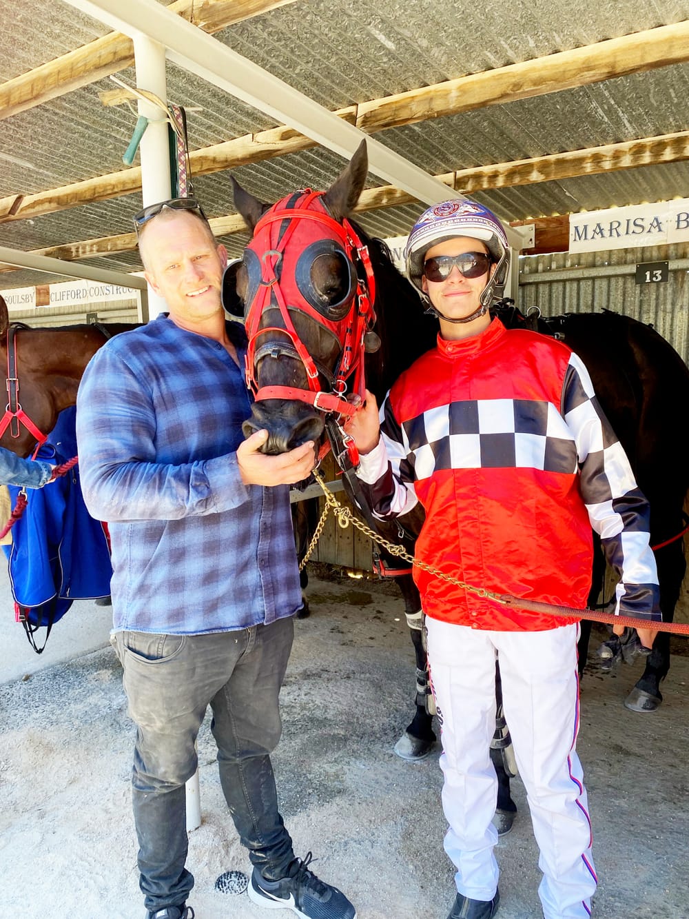 Crowds Back at the Trots post image