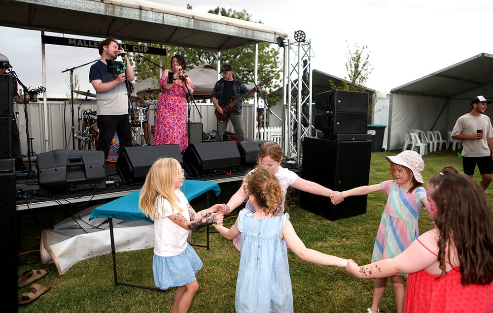 Mallee Bull Cup Day Draws Huge Crowd: “An Affordable and Fun Family Day” post image