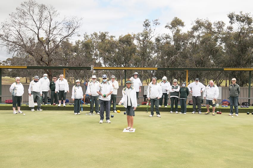 Chilly Start for Donald Golf Bowlers post image
