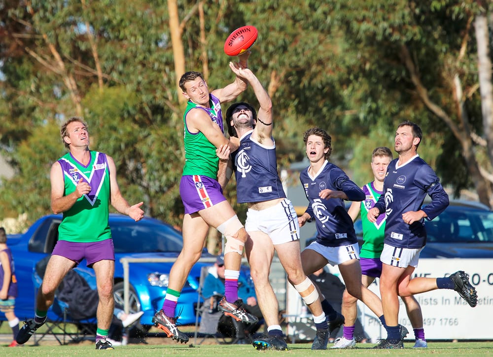 Bulls Demolish Navies, Edwards Bags 11 post image