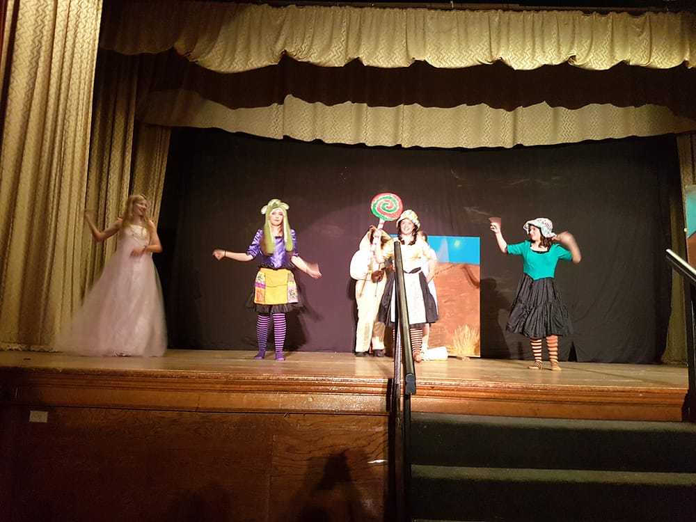 “Wizard” Takes to Donald Stage post image