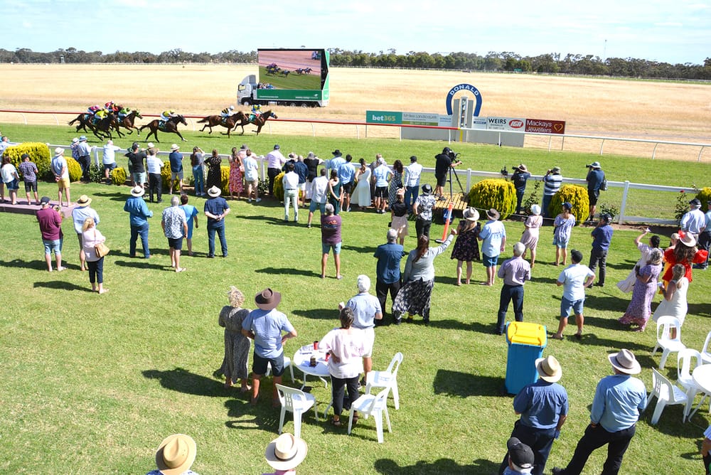 Fun in the Sun on Cup Day post image