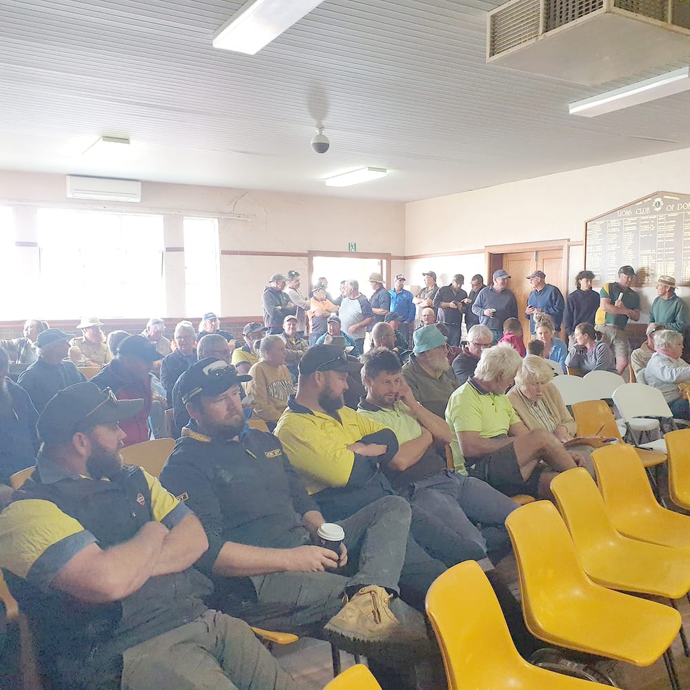 Shire Meets With Farmers post image