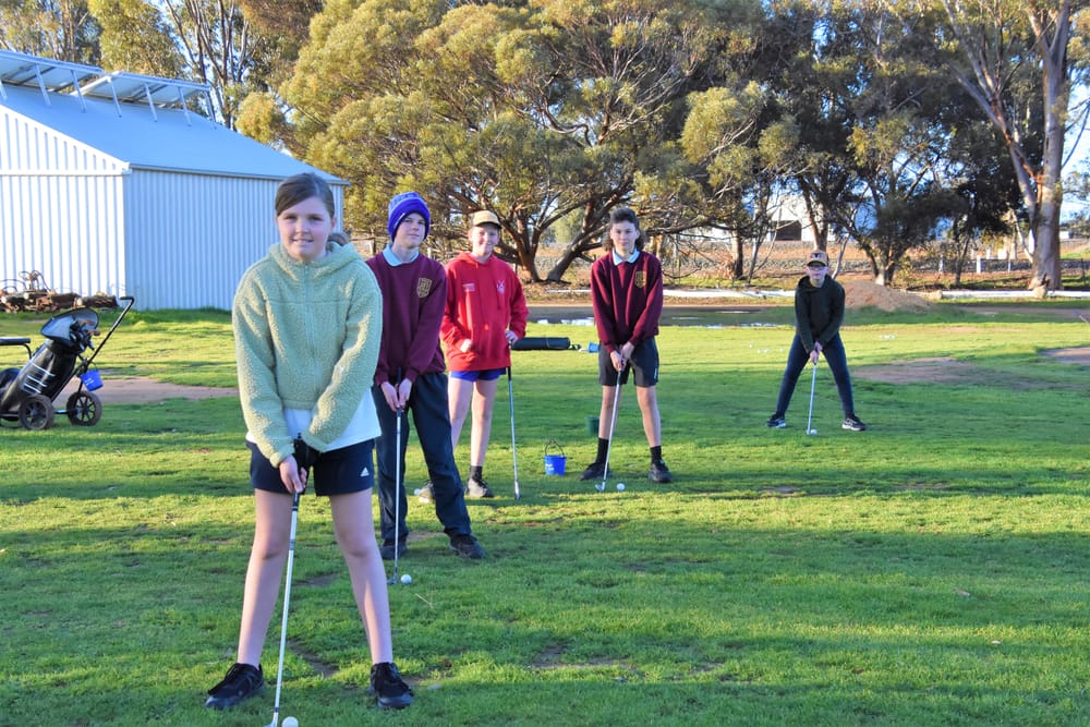 Junior Golfers Take to Fairway post image