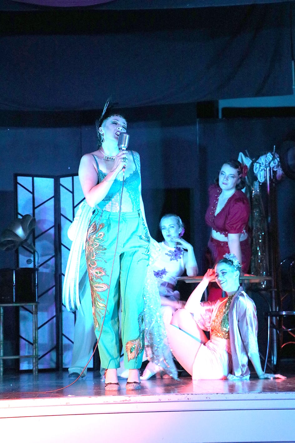 “Cabaret Suave” Charms Birchip Audience post image