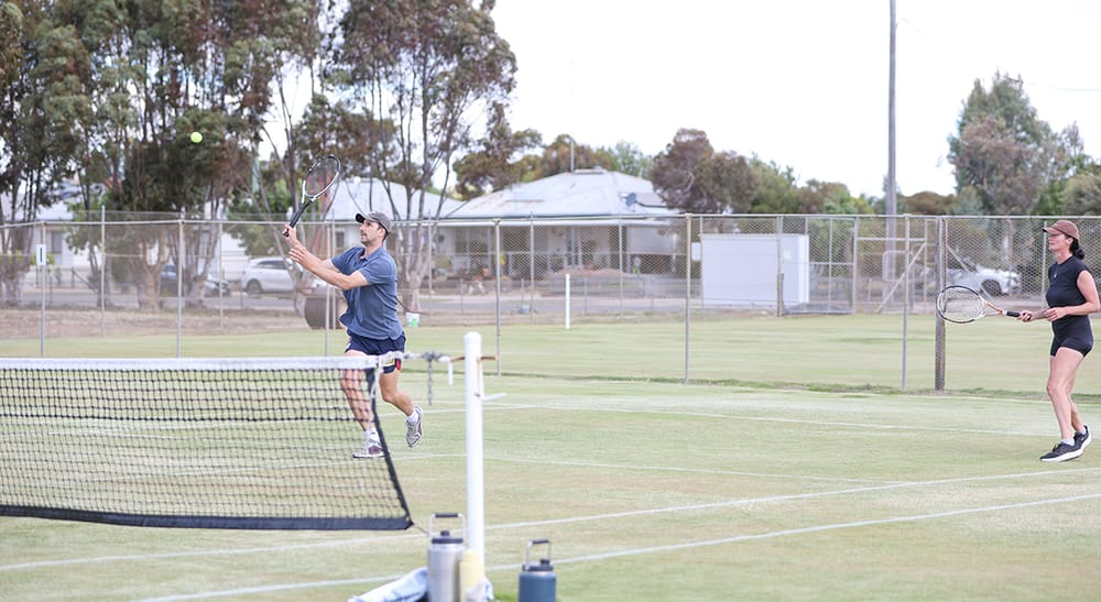 Wirrim Topples Top Tennis Team post image