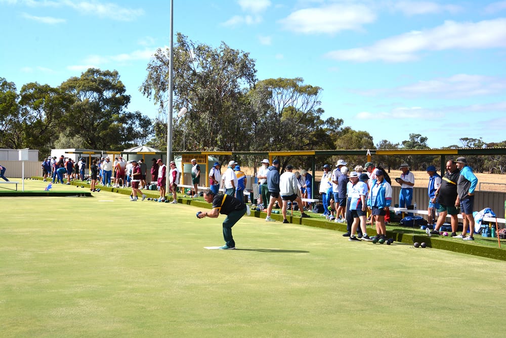 Fours Tournament Attracts Full House post image